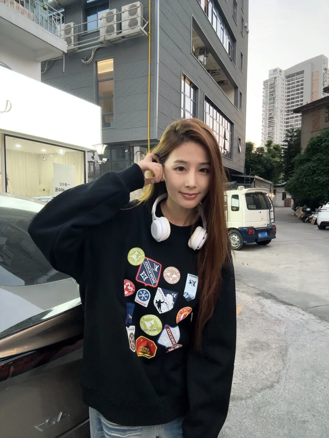 Louis Vuitton/Louis Vuitton 25Fw badge crew neck sweatshirt